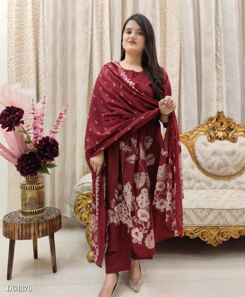 Elegant Maroon Cotton Kurta Set with Floral Accents