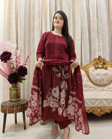 Elegant Maroon Cotton Kurta Set with Floral Accents